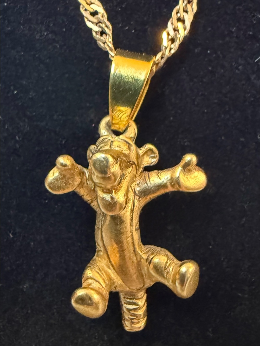 Vintage Disney Gold Tone Tigger Pendant Necklace